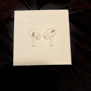 Apple AirPods Pro New in Box